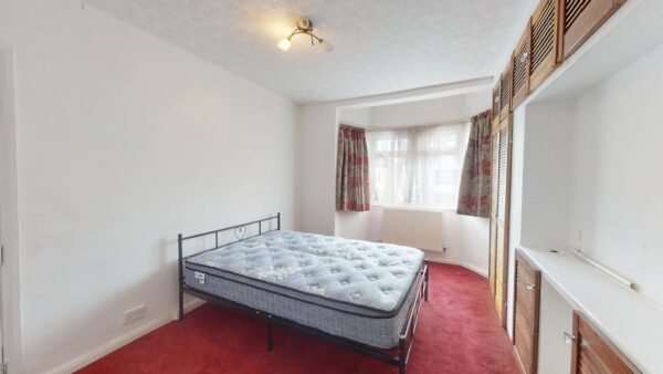 Double Room To Let In Mitcham