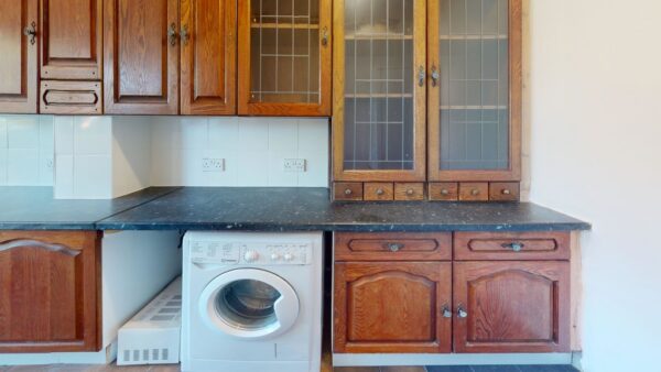 Single Room To Let In Mitcham