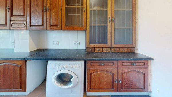 Single Room To Let In Mitcham