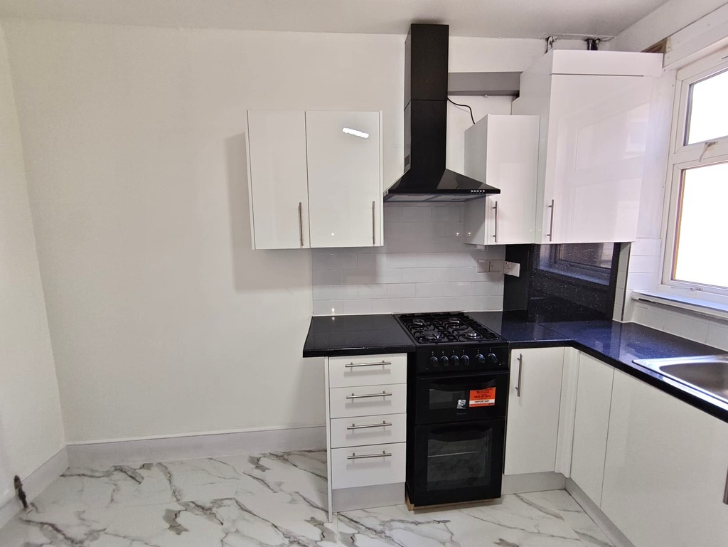 2 Bedroom Flat To Let In Tooting