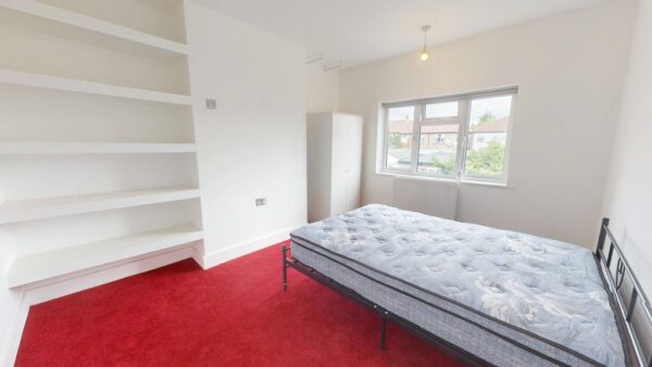 Double Room To Let In Mitcham