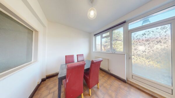 Double Room To Let In Mitcham