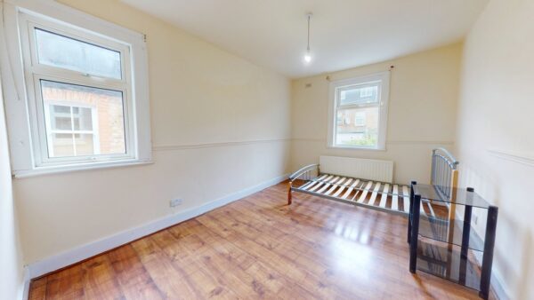 2 Bedroom Flat To Let In Tooting