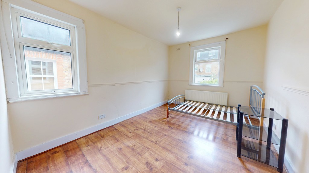 2 Bedroom Flat To Let In Tooting