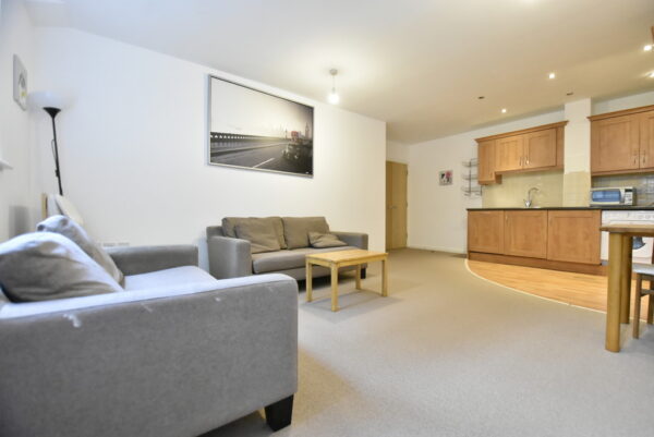 2 Bed Flat To Let in Norbury