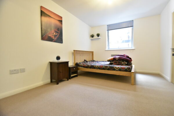 2 Bed Flat To Let in Norbury