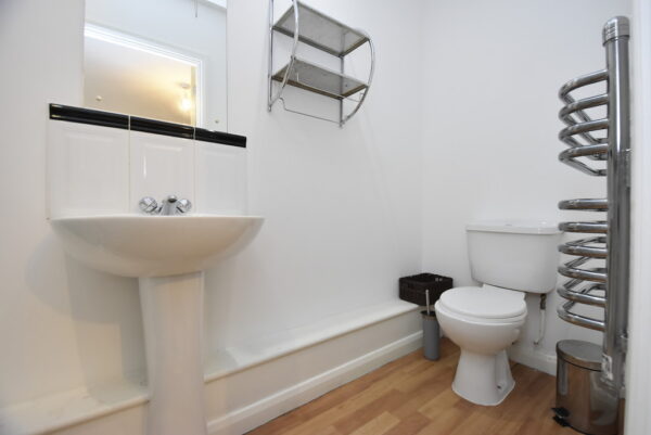 2 Bed Flat To Let in Norbury