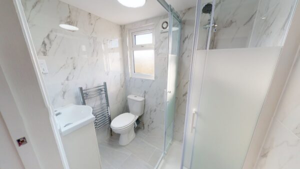 Two bed flat to rent on Thornton Road