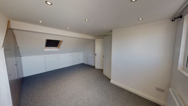 Two bed flat to rent on Thornton Road