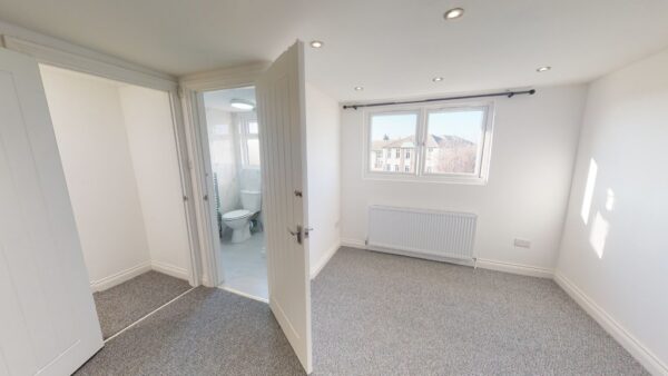 Two bed flat to rent on Thornton Road