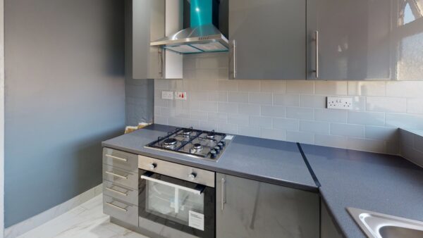 Two bed flat to rent on Thornton Road
