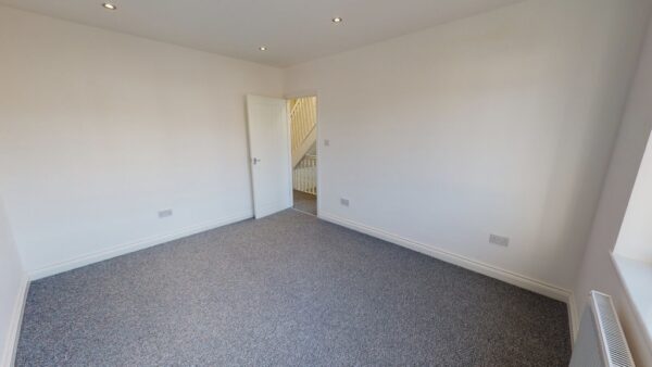 Two bed flat to rent on Thornton Road
