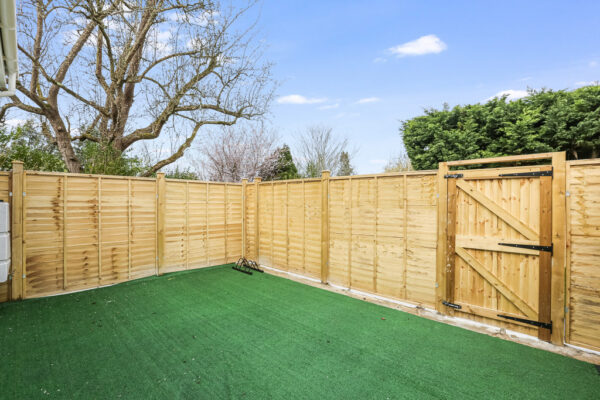 NEW BUILD 4 BEDROOM FLAT TO RENT IN CARSHALTON