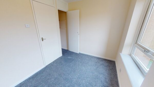 A two bedroom flat to rent in Wallington