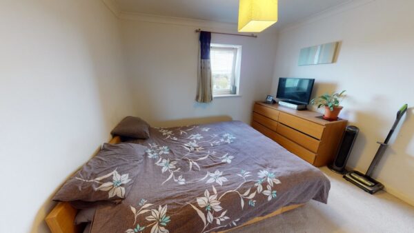 Two bed apartment for sale in Norbury