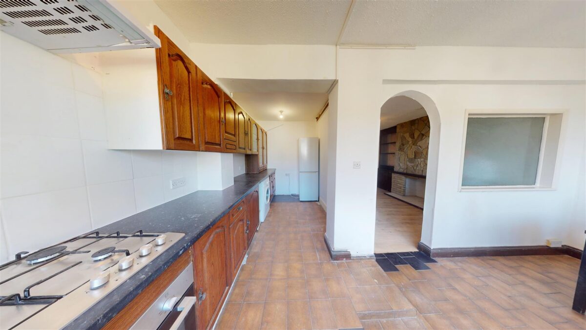 Double Room To Let In Mitcham