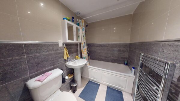 Kensington Avenue, Thornton Heath