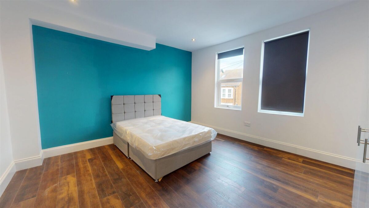 Bedsit to let in Thornton Heath