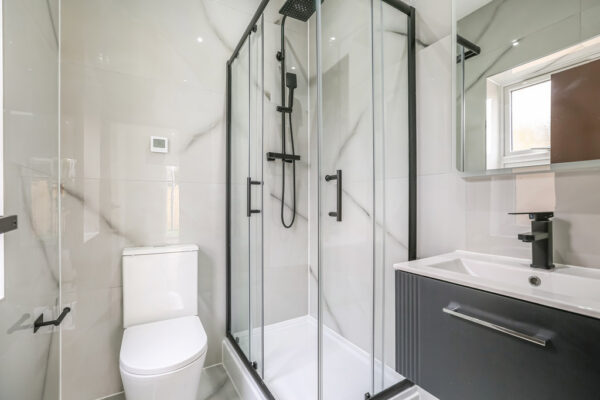 NEW BUILD 3 BEDROOM FLAT TO LET IN CARSHALTON