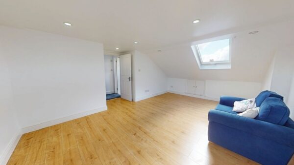 Four bedroom flat to rent in Herne Hill