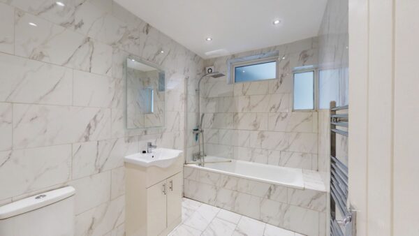 One Bed Flat In Thronton Heath