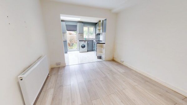 One Bed Flat In Thronton Heath