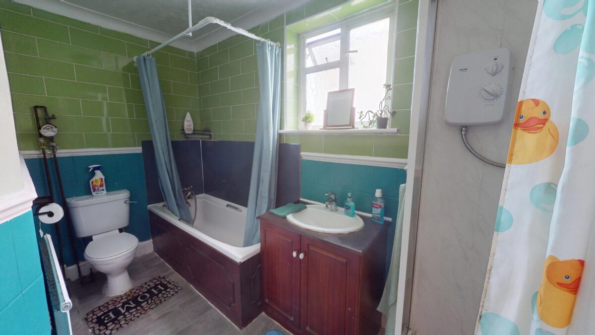 London Road, Thornton Heath, CR7
